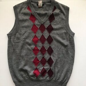 Express Gray V-Neck Argyle Sweater Vest with Red and Burgundy Diamonds